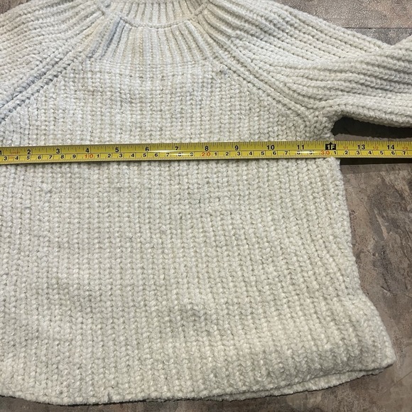 Osh Kosh B'gosh Girls Soft Chenille Sweater Size 4/4A Ivory Soft Corduroy - Picture 6 of 6